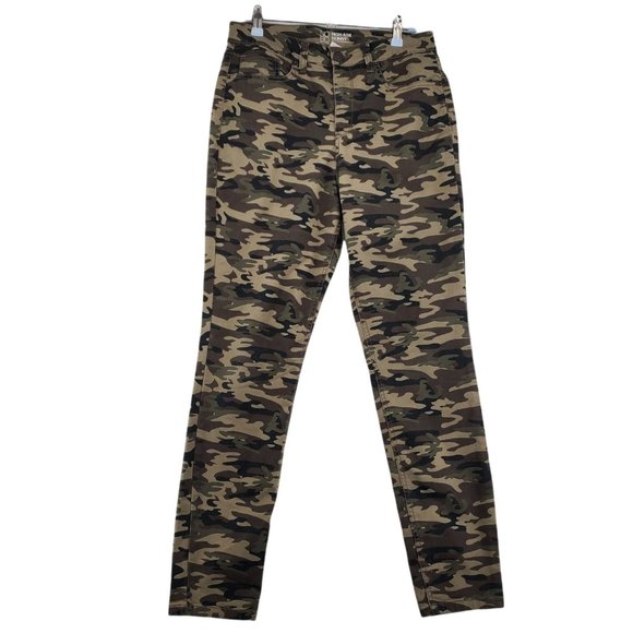 No Boundaries Jeans Women's Denim Tapered Leg Stretch Camouflage Green 11 - Picture 1 of 10